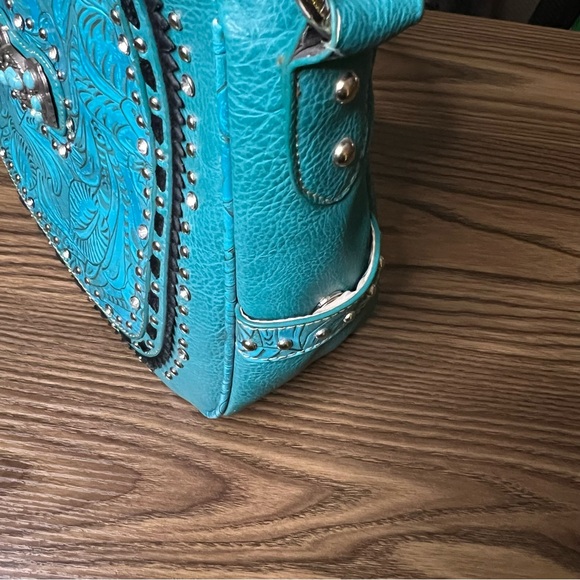 American Bling Turquoise Embossed Handbag - Picture 5 of 16